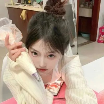 海滨艳妇